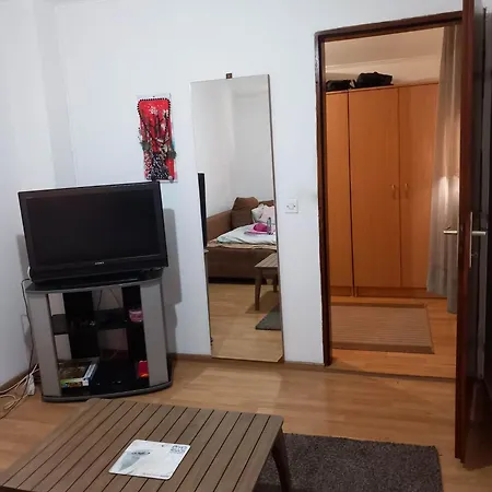 Nina1 Guest house *