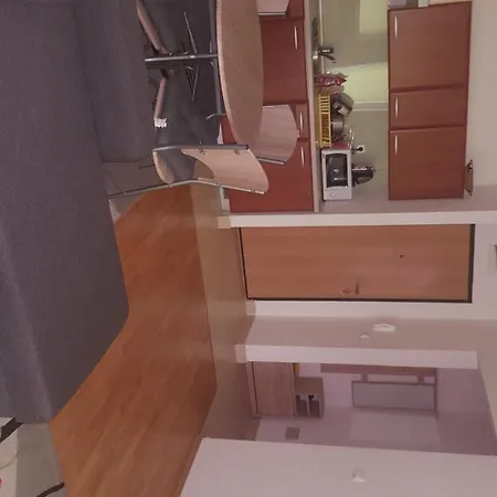 Apartament *